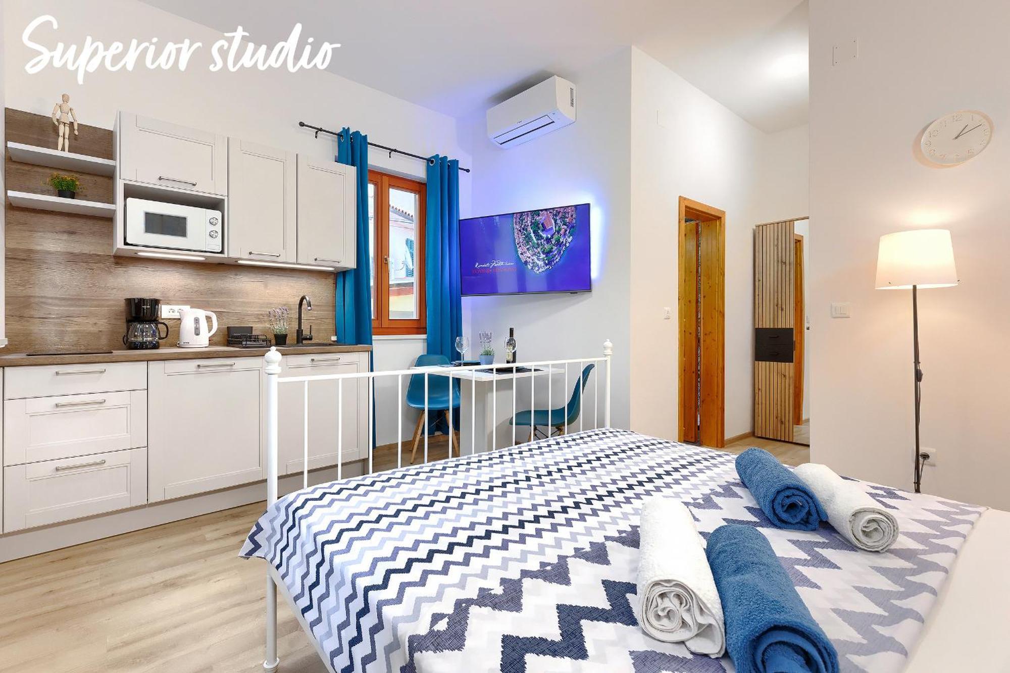 Studios Notte Sul Porto Rovinj Buitenkant foto
