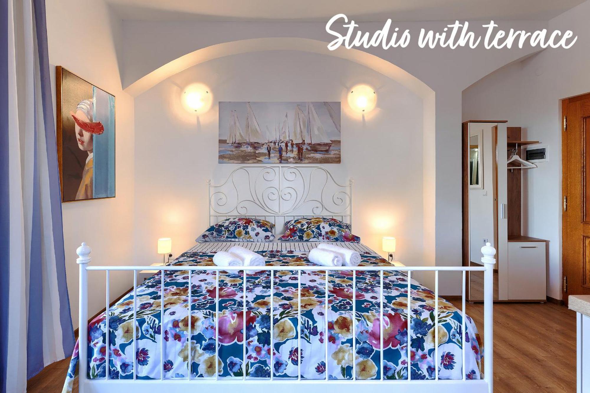 Studios Notte Sul Porto Rovinj Buitenkant foto