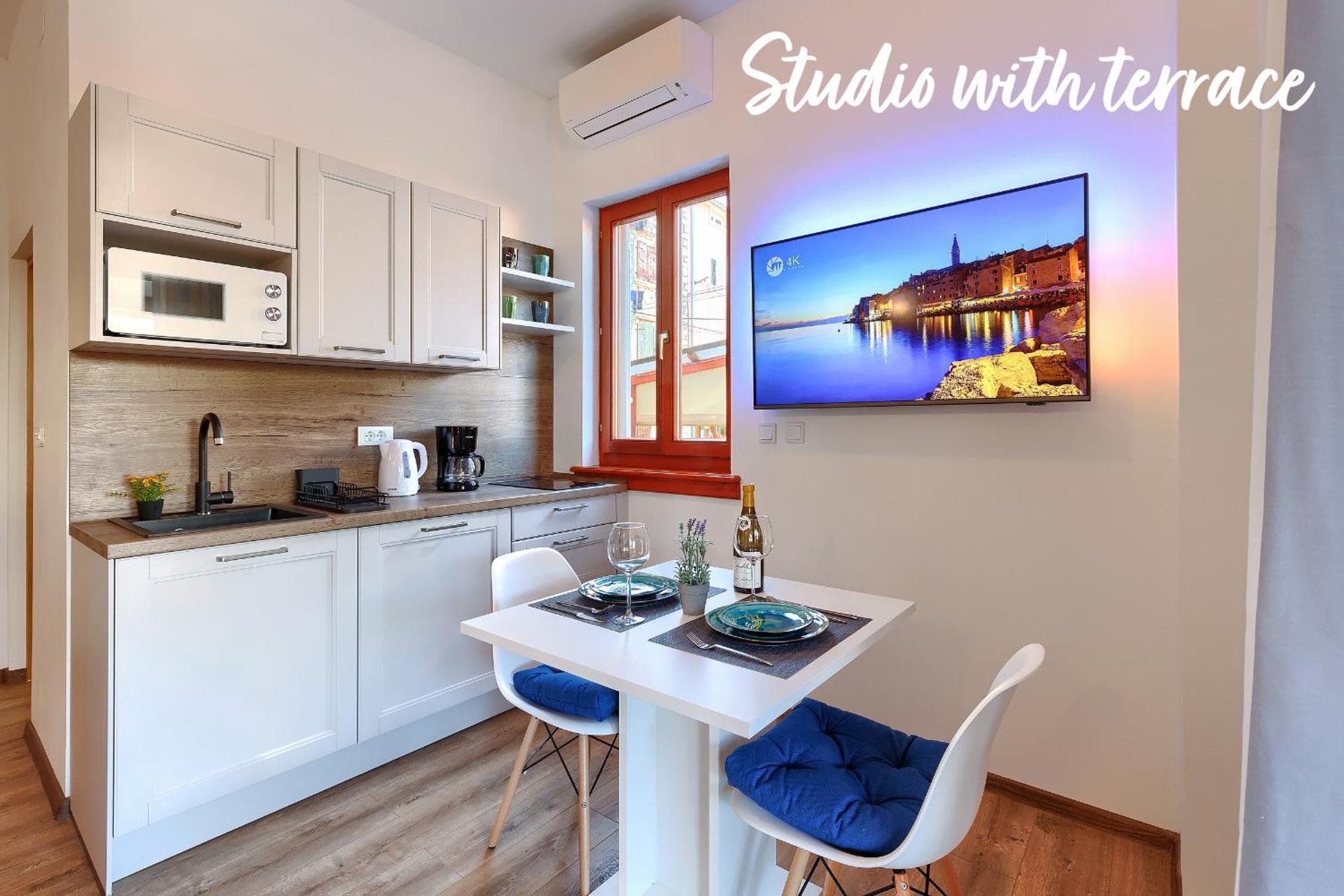 Studios Notte Sul Porto Rovinj Buitenkant foto