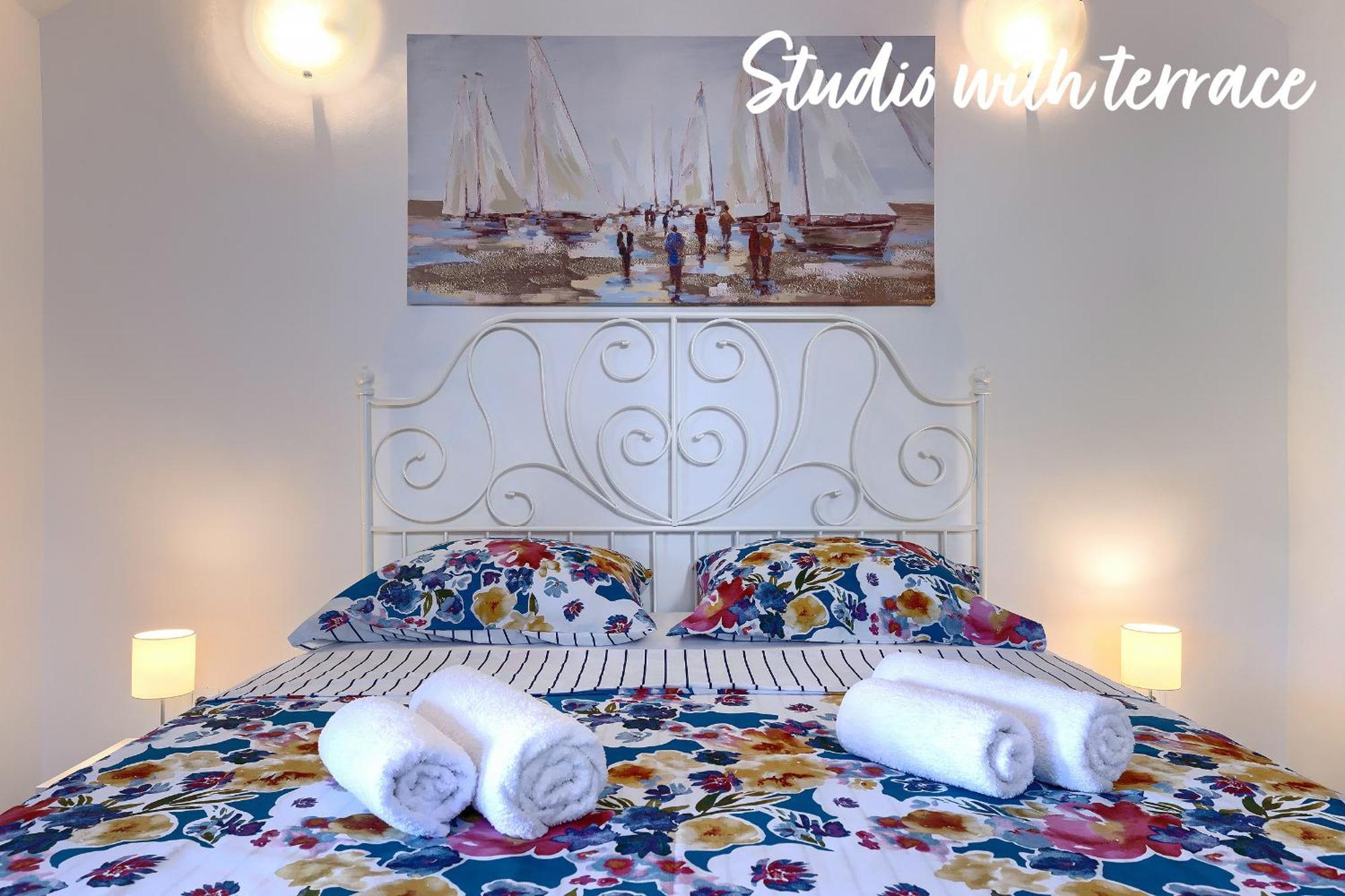 Studios Notte Sul Porto Rovinj Buitenkant foto